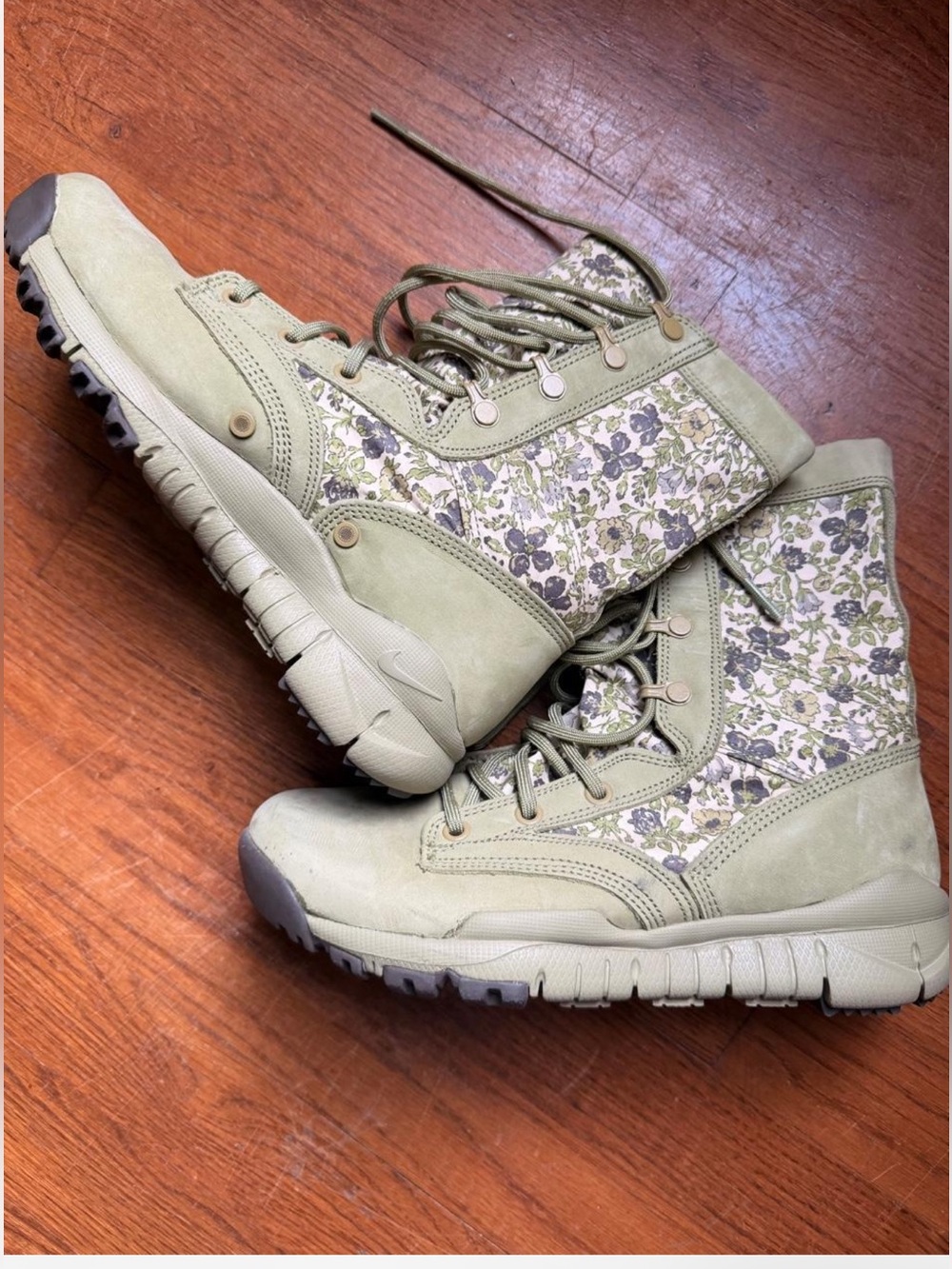 Women's ACG Vintage Nike Olive Floral Tactical Boots